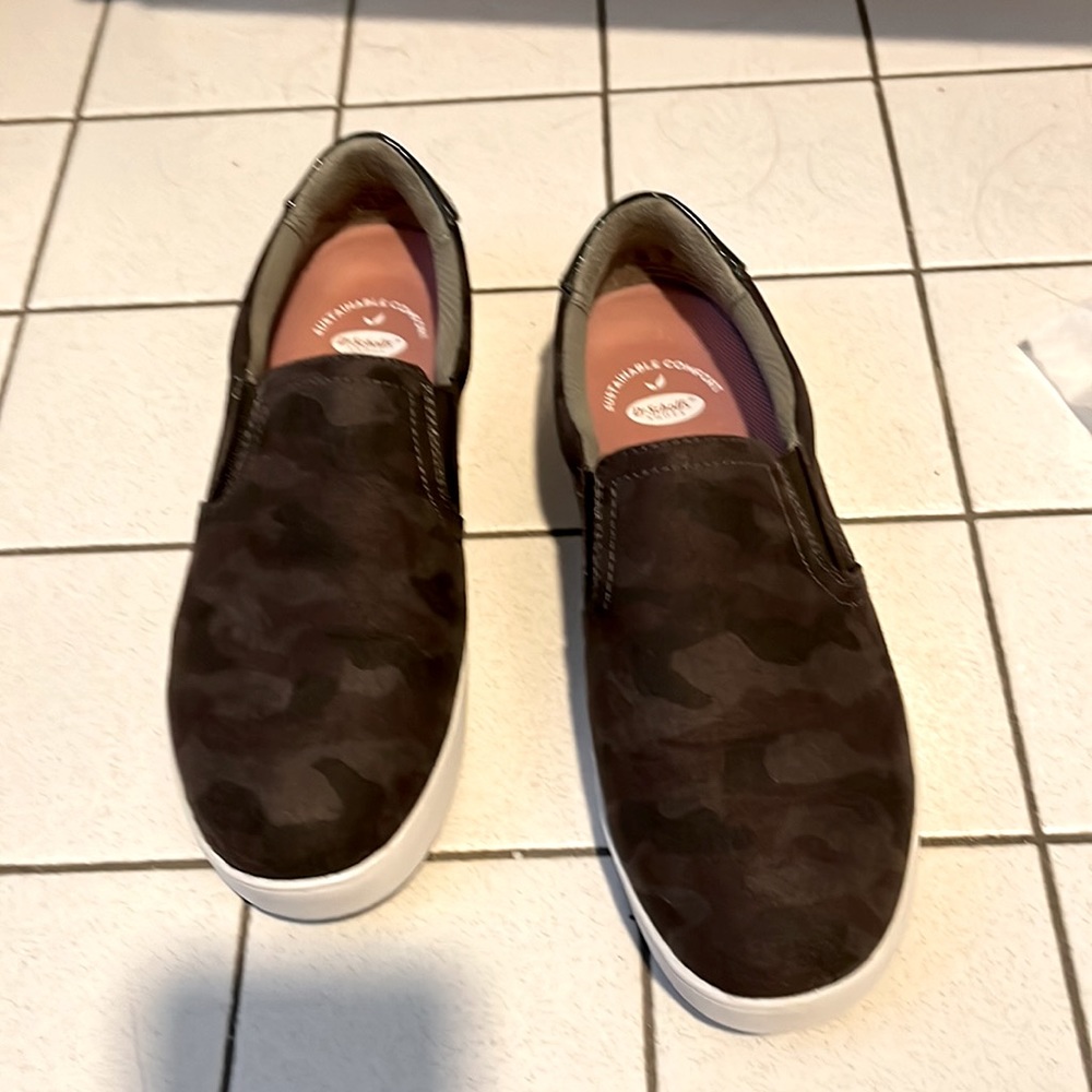 Brand new never worn Dr. Scholls camp slip ons